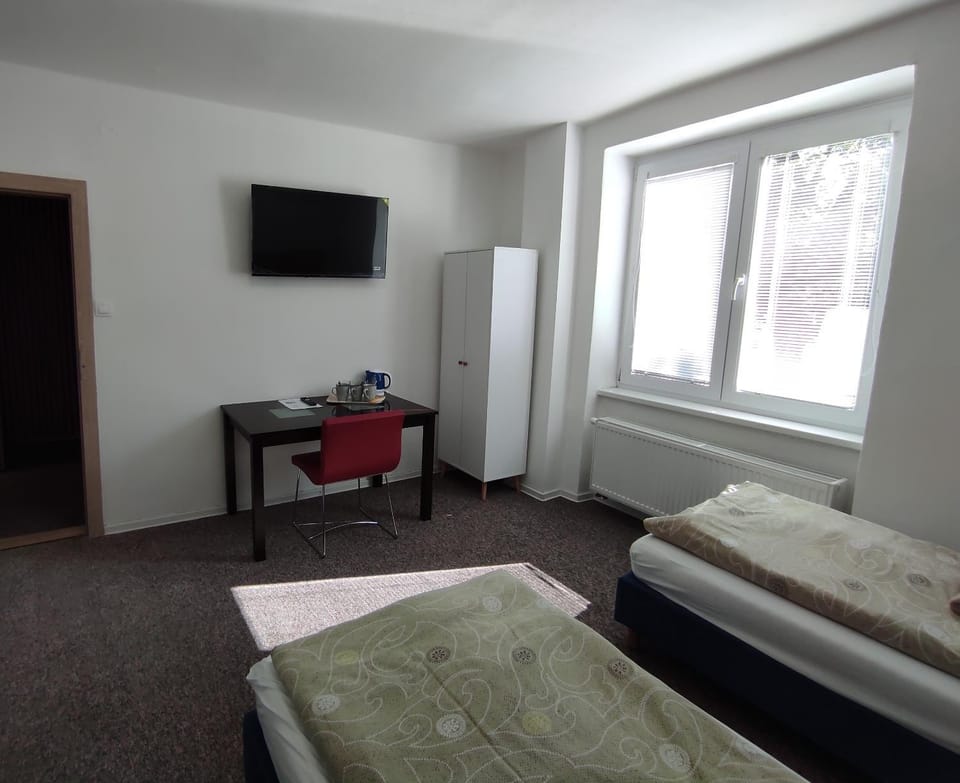 TV and multimedia, Photo of the whole room