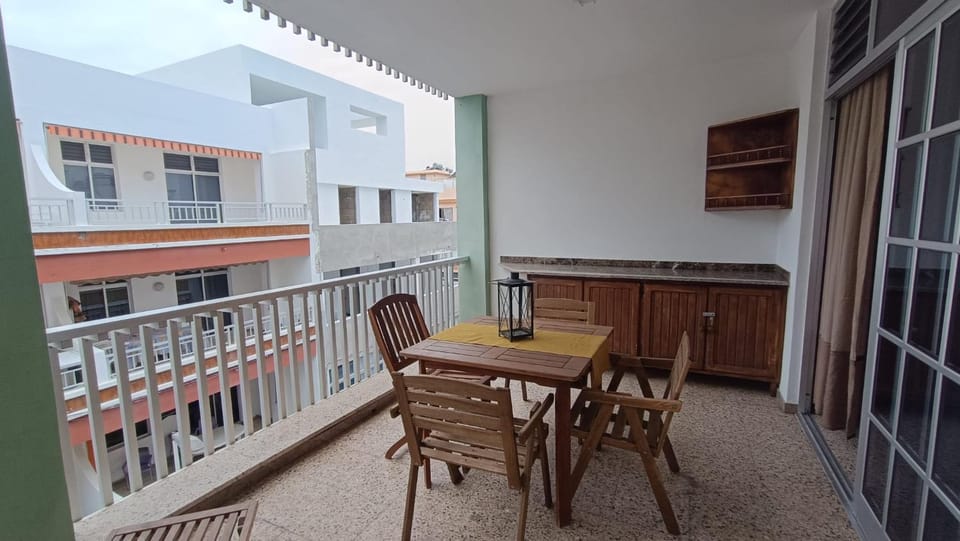 View (from property/room), Balcony/Terrace, Seating area
