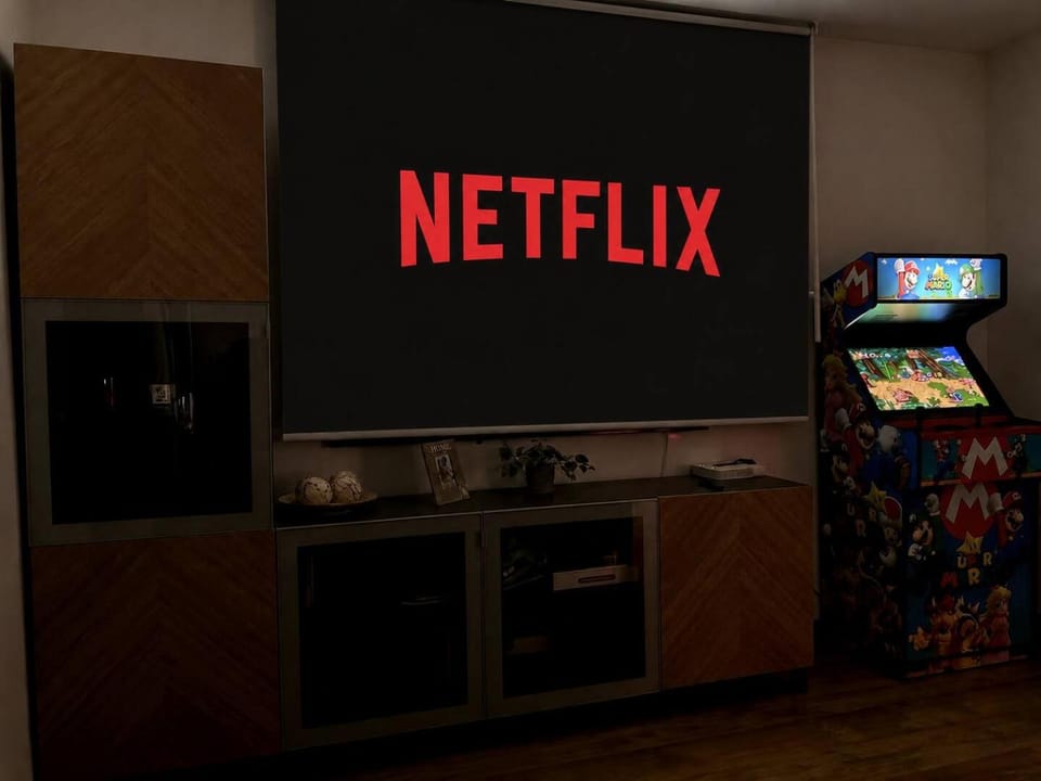 Communal lounge/ TV room, Game Room, TV and multimedia