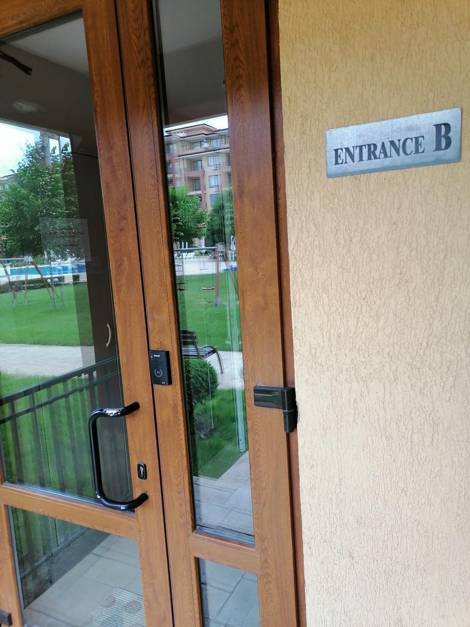 Facade/entrance