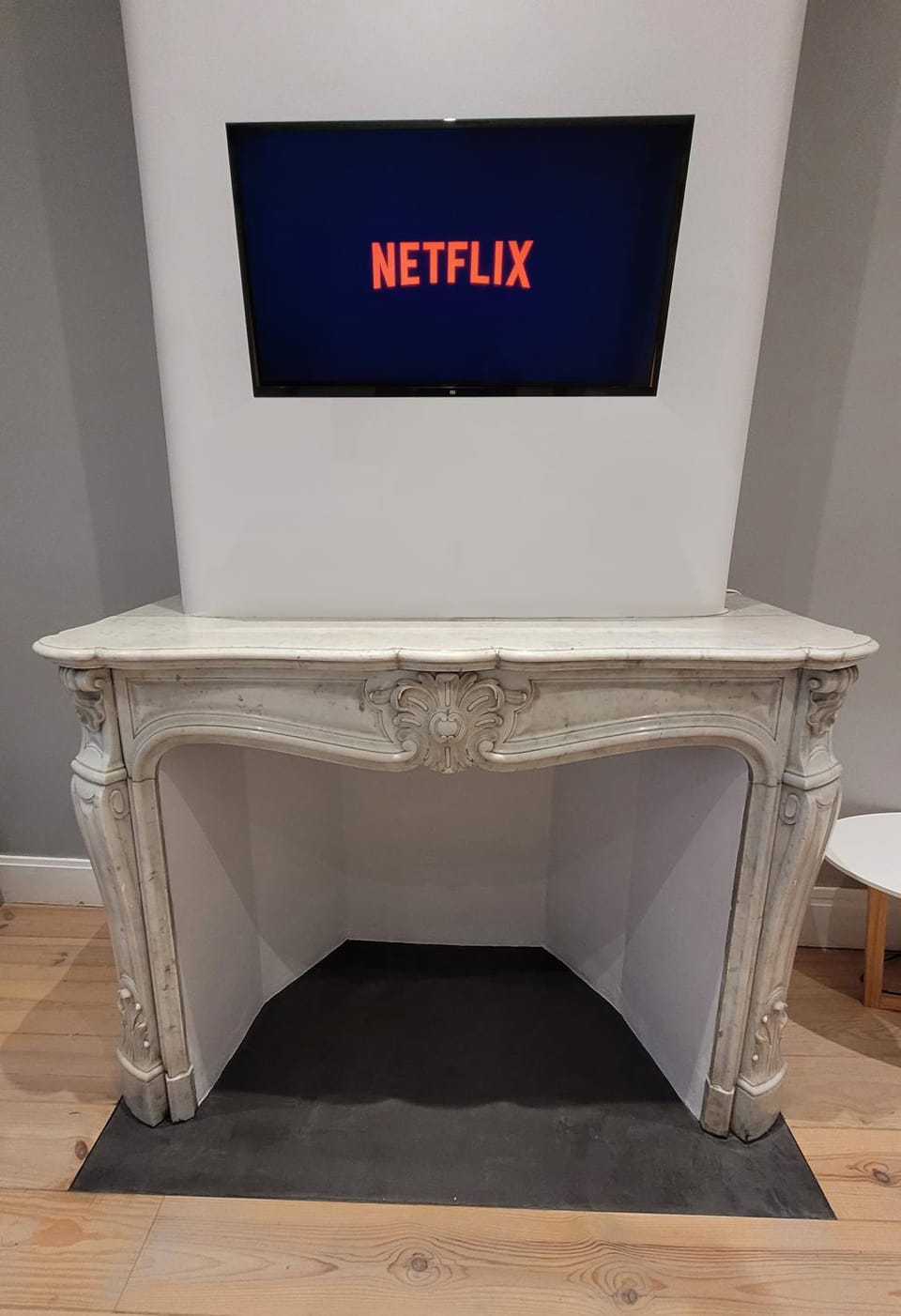 TV and multimedia, fireplace