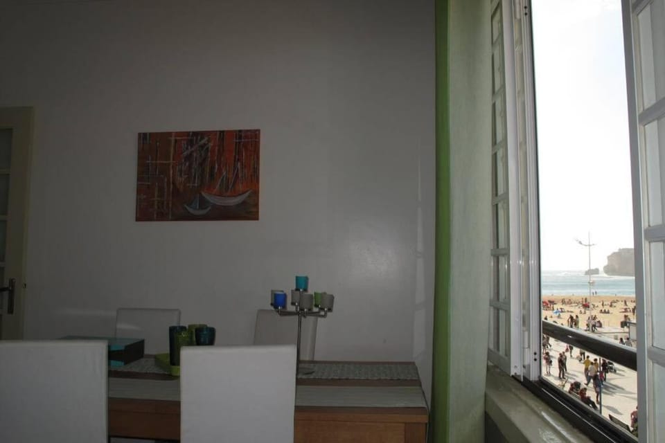 Casa a 50m da praia, zona central da Nazaré Apartment in Nazaré