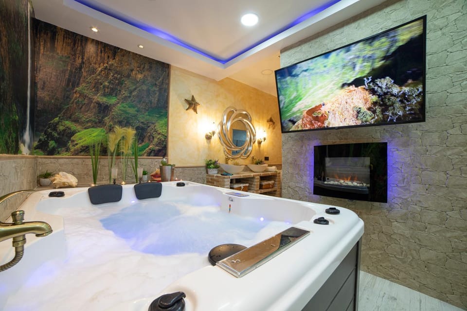 Hot Tub