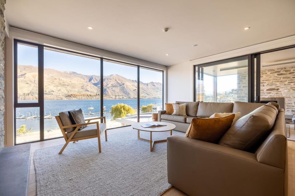 View (from property/room), Living room, Seating area, Lake view