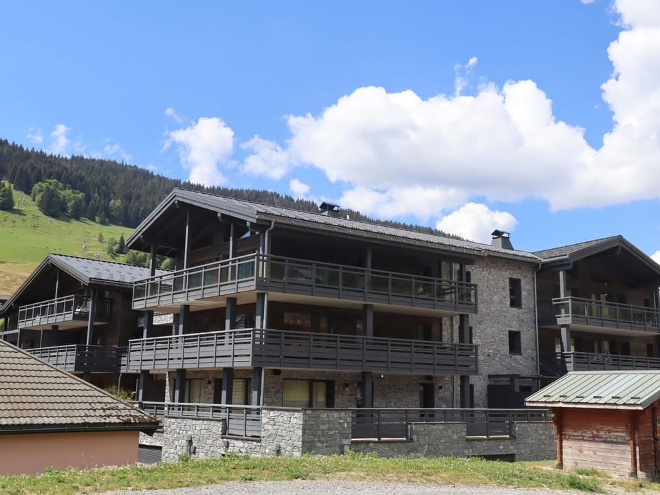 Appartement Haut Standing au Centre des Gets, Pied des Pistes, 6/8 Couchages, Terrasse, Services Inclus - FR-1-623-89 Apartment in Les Gets