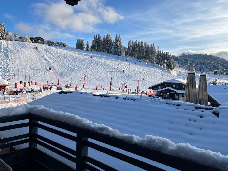Ski School, Skiing, Balcony/Terrace
