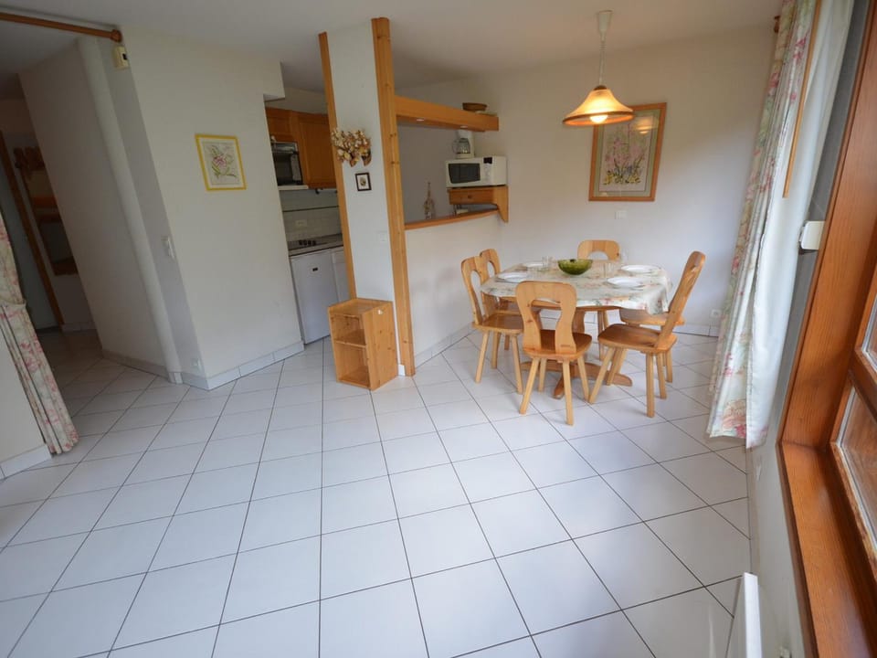 Appartement 3 étoiles aux Gets, skis aux pieds, balcon, parking et animaux acceptés - FR-1-623-125 Apartment in Les Gets