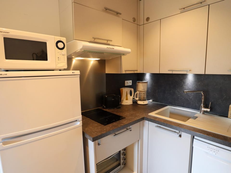 Bel Appartement aux Gets - Proche des Pistes avec Balcon et Parking - FR-1-623-203 Apartment in Les Gets