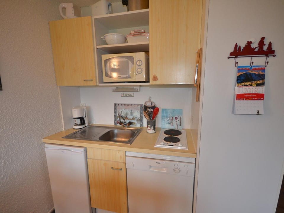 Studio cosy aux Gets - À deux pas des pistes et du centre, 2/4 couchages, balcon, parking inclus - FR-1-623-259 Apartment in Les Gets