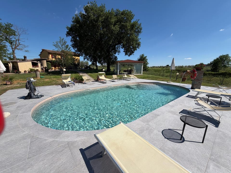 Day, Natural landscape, Garden, Solarium, Balcony/Terrace, Spa and wellness centre/facilities, Pool view, Swimming pool, Swimming pool, sunbed