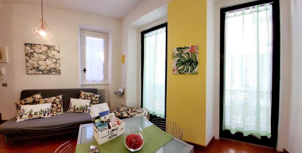 Le 5 vie, lago Maggiore Apartment in Intra