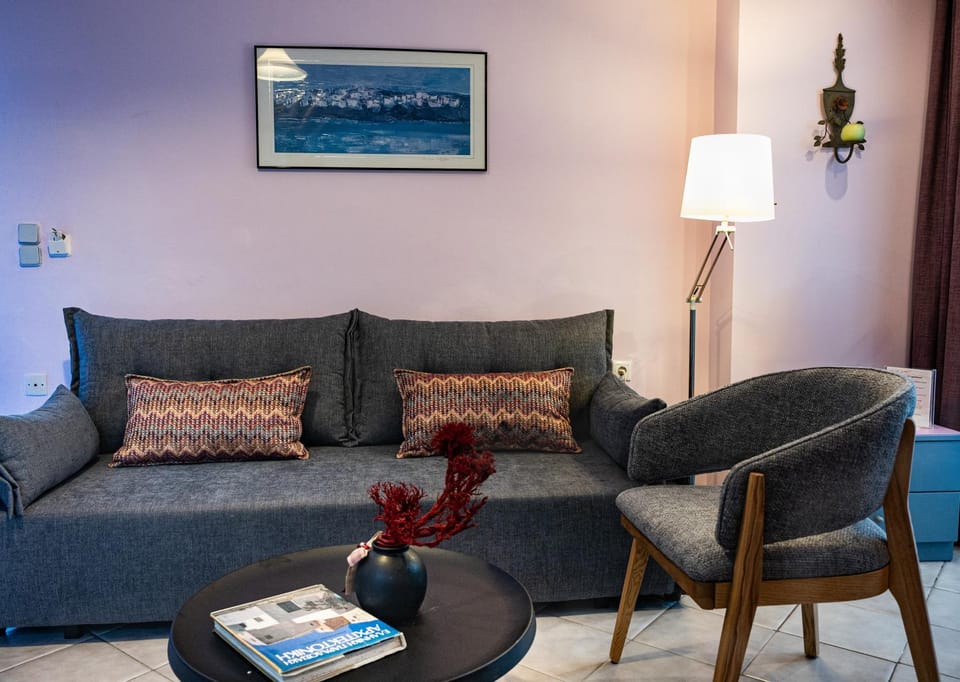 Living room, Seating area