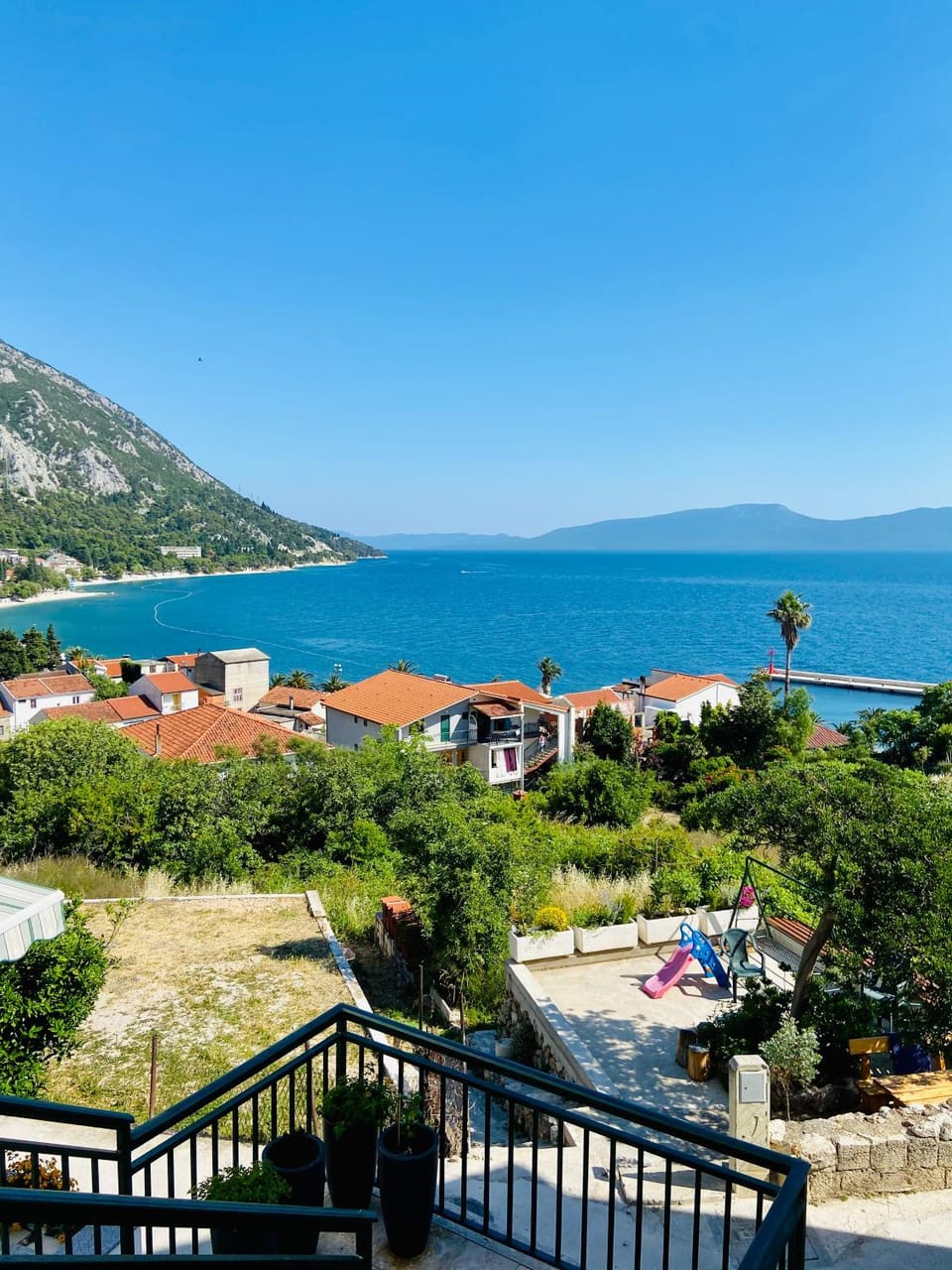 View (from property/room), Balcony/Terrace, Mountain view, Sea view