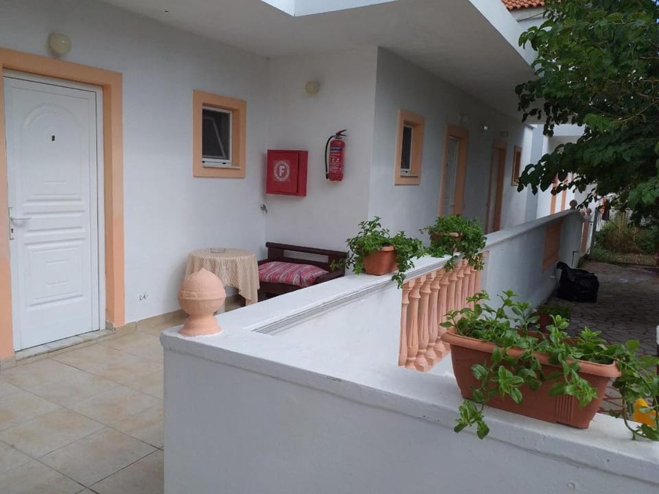 Patio, Balcony/Terrace