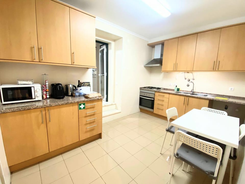 Coffee/tea facilities, Kitchen or kitchenette, Dining area, minibar, pet friendly, stove, toaster