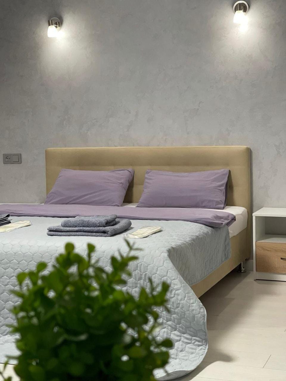 ApartCenter Студия LUX в центре города Гагарина Apartment in Dnipropetrovsk Oblast