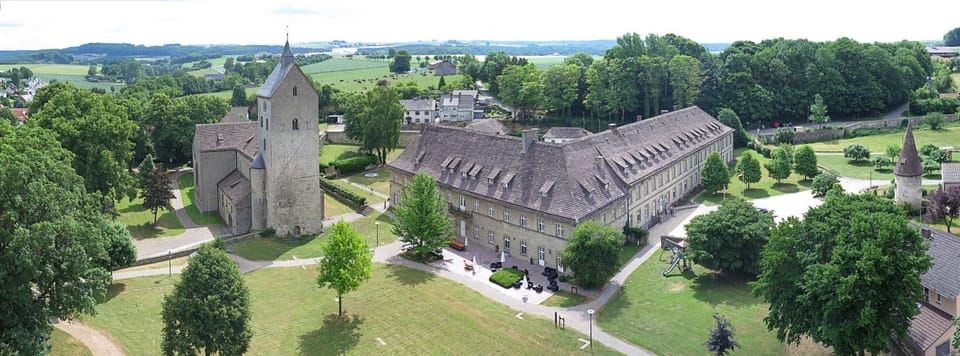 Hotel Schloß Gehrden Hotel in North Rhine-Westphalia