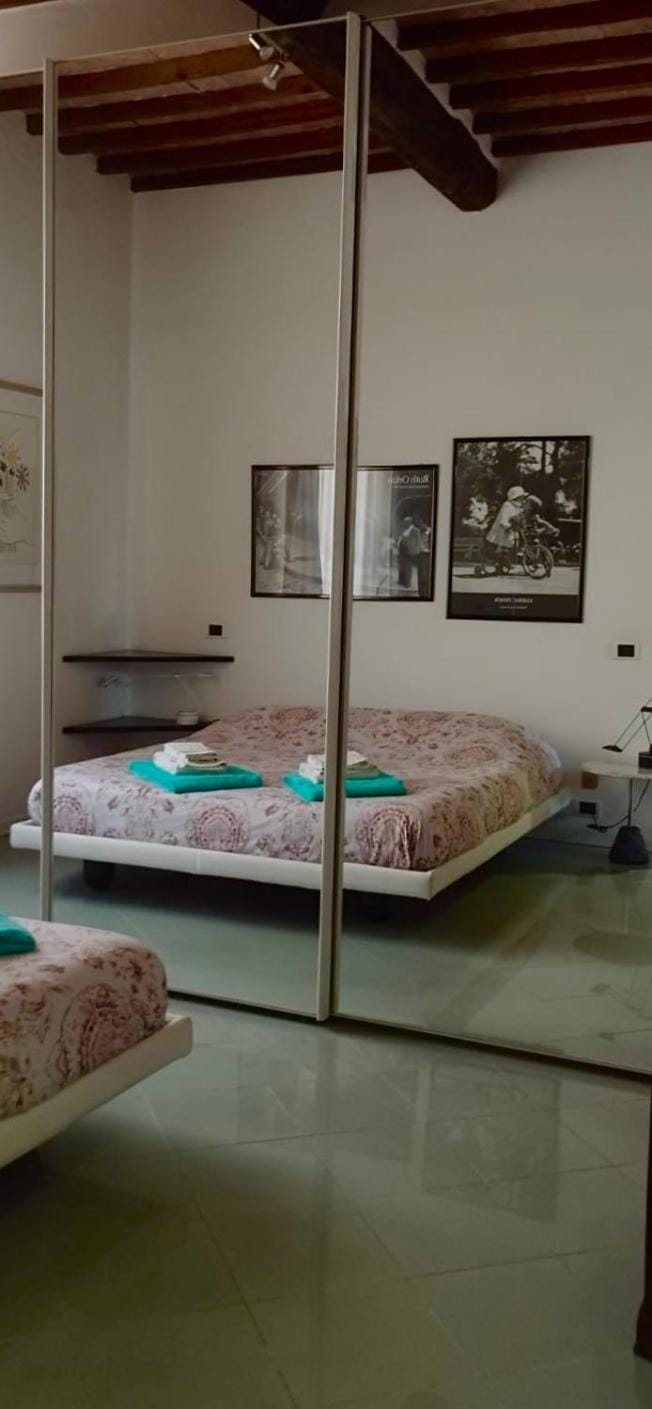 Historic Center Apartment with Private Garage Apartment in Montalcino