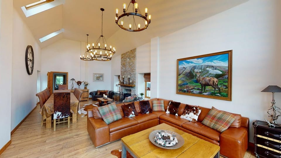 Communal lounge/ TV room, Living room