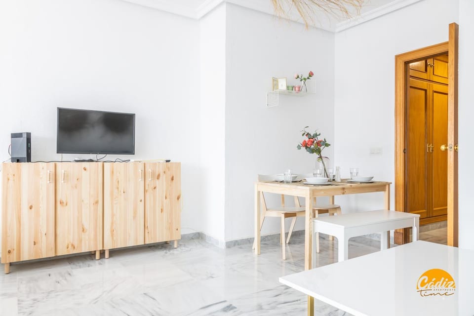 Living room, Food