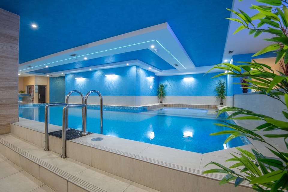 Spa and wellness centre/facilities, Swimming pool