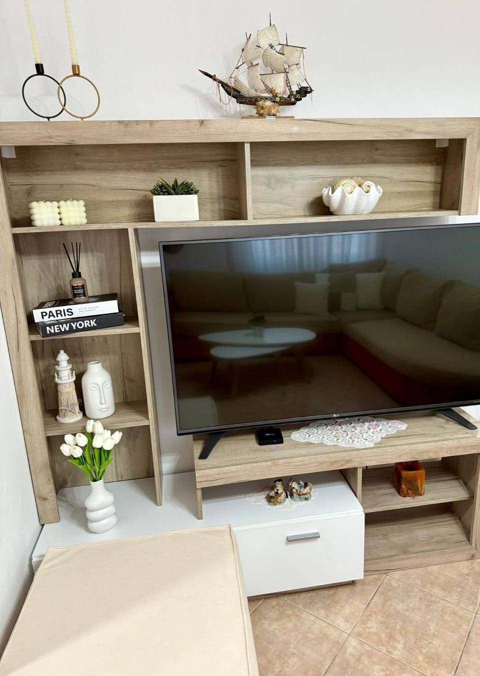 Communal lounge/ TV room, TV and multimedia