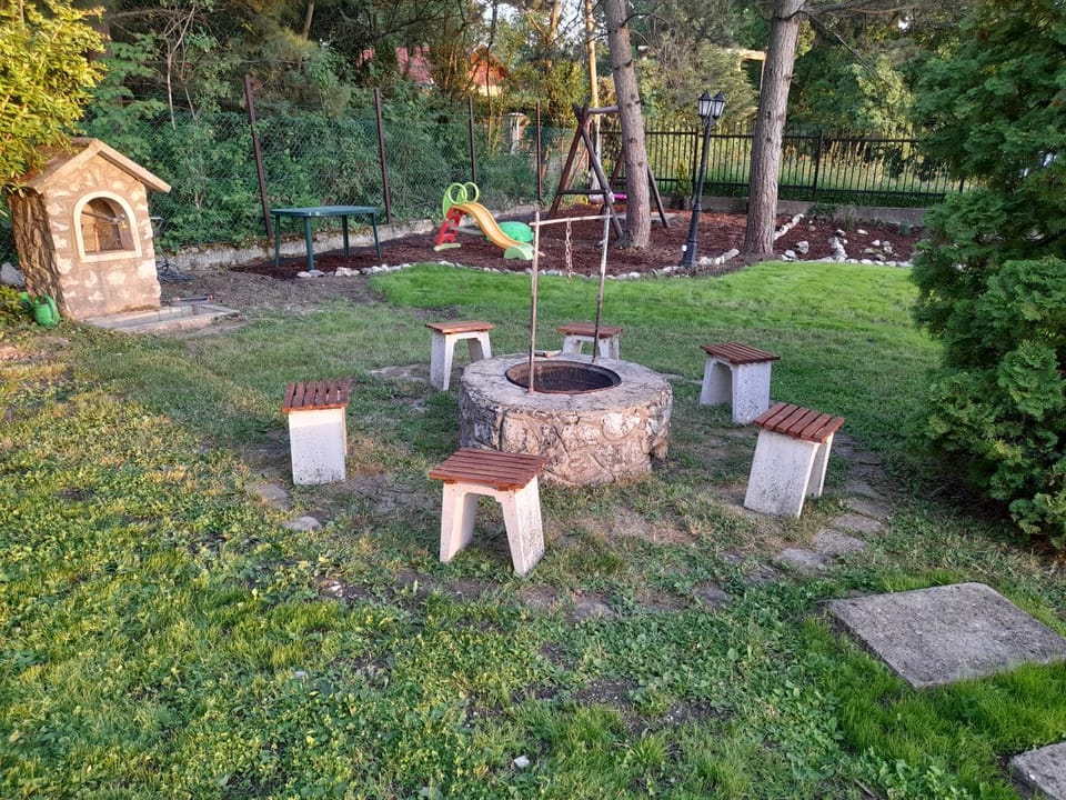 BBQ facilities, Children play ground