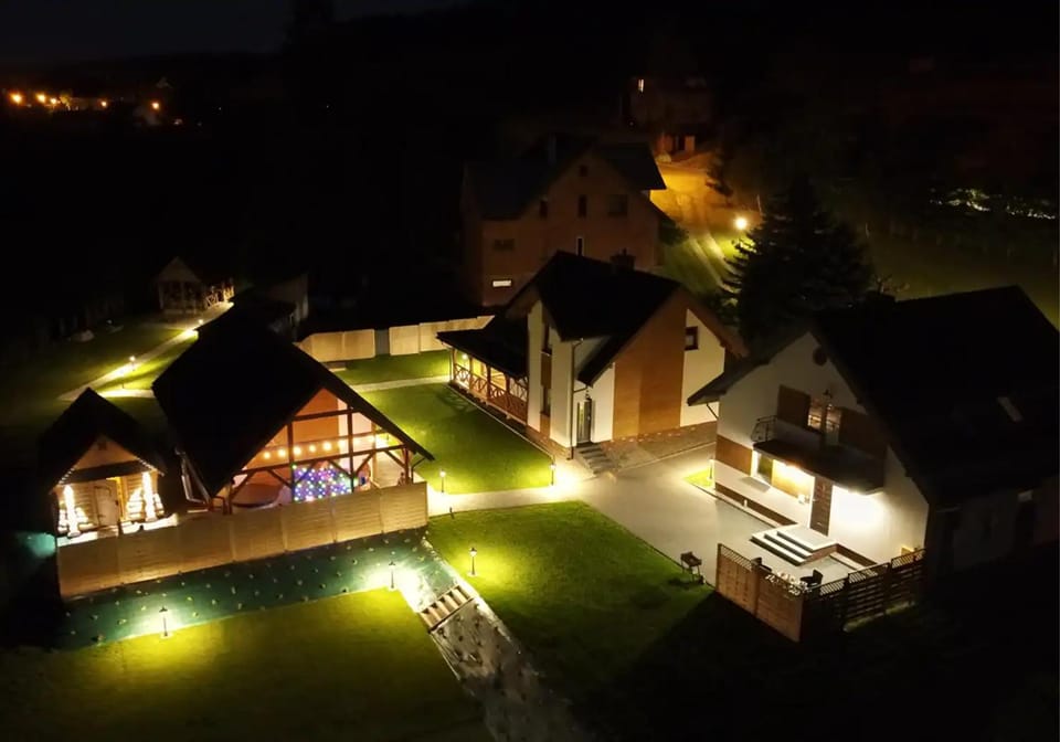 Property building, Night, Garden, Decorative detail, Garden view, Area and facilities