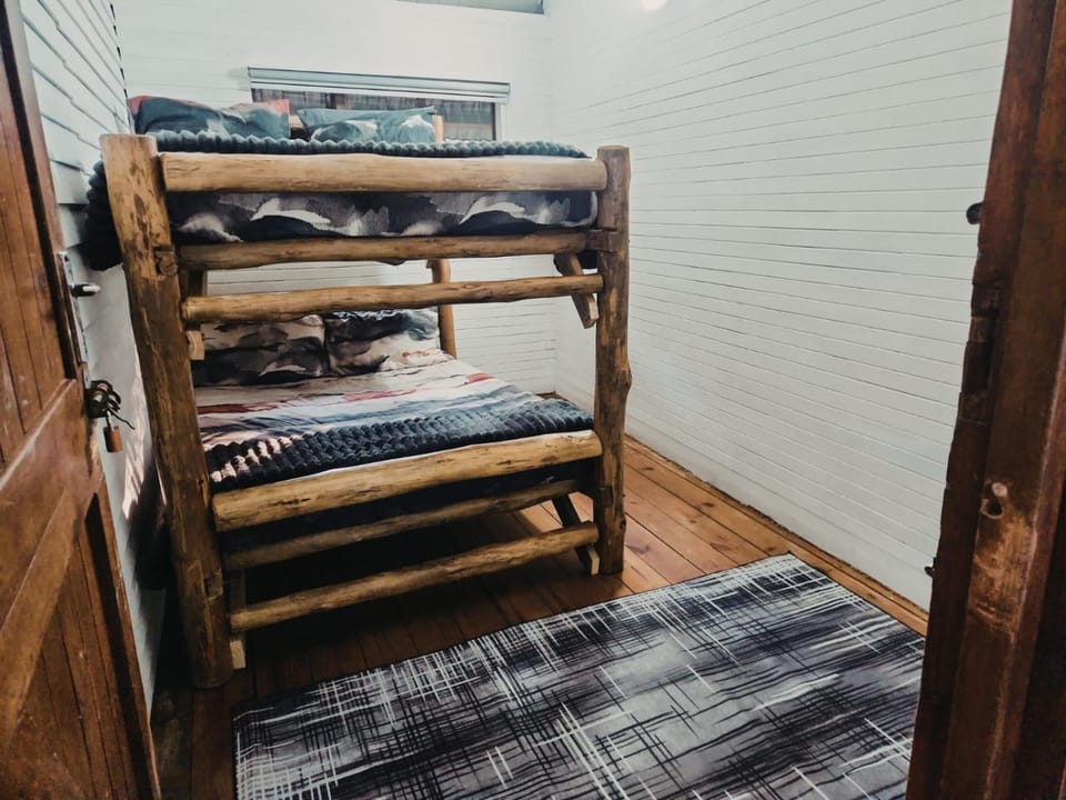 bunk bed