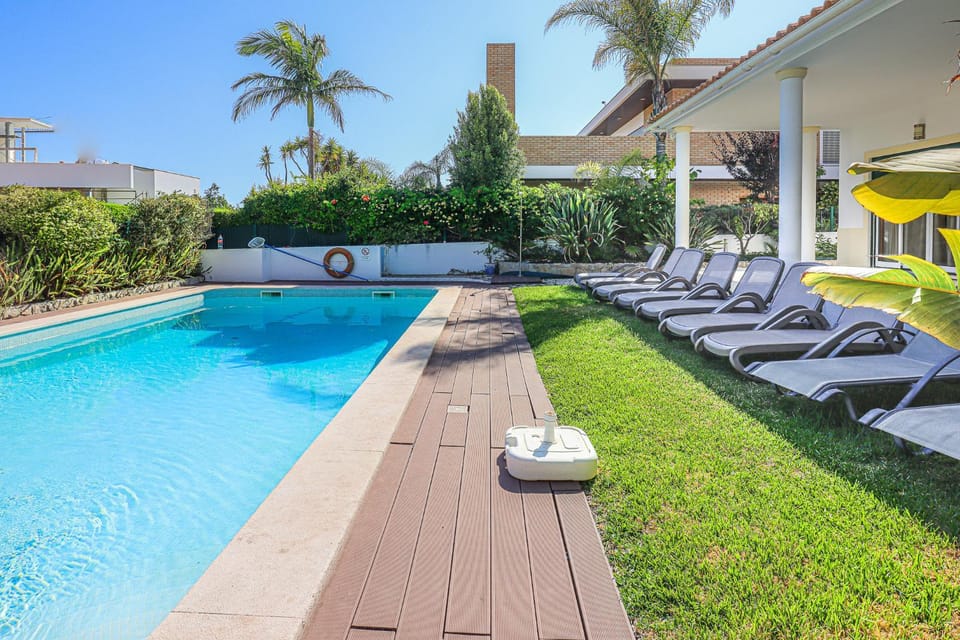 Garden, Garden view, Pool view, Swimming pool, sunbed