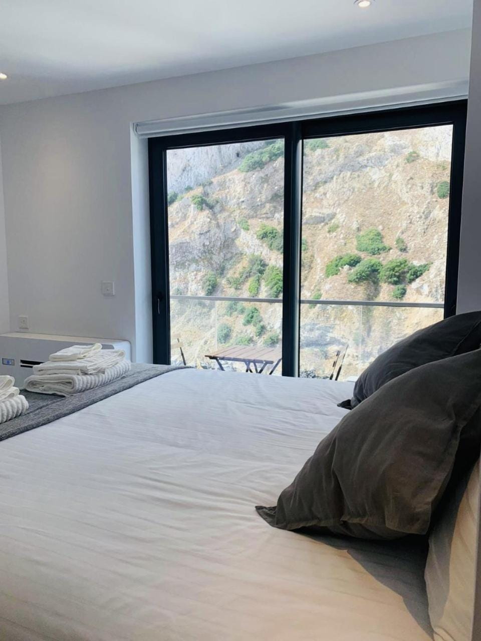 CP Top floor luxury studio Apartment in Gibraltar