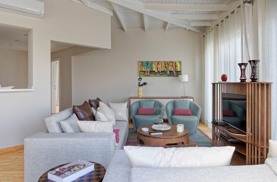 TV and multimedia, Living room, Seating area