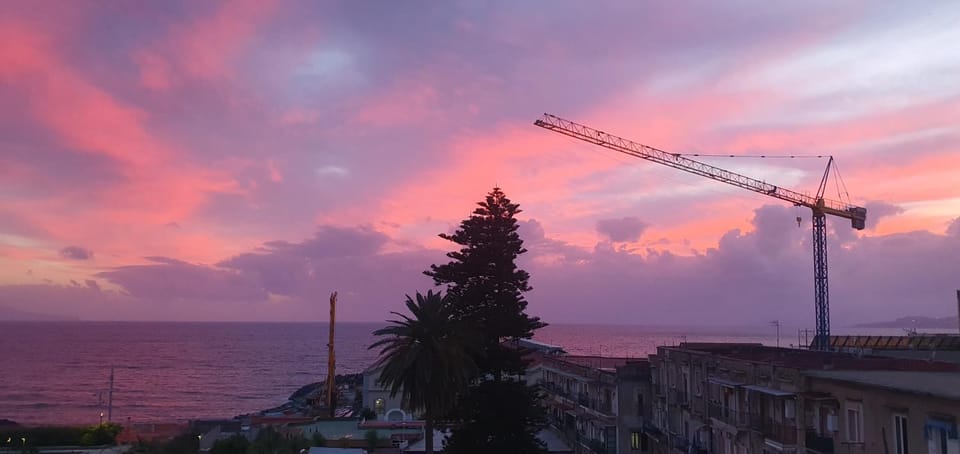 Nearby landmark, Natural landscape, Bird's eye view, View (from property/room), View (from property/room), City view, Sea view, Sunset