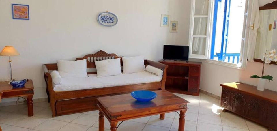 Mykonos Heritage Apartment #2 Apartment in Mykonos, Mikonos 846 00, Greece