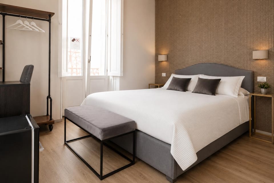 Bed, Photo of the whole room, Bedroom