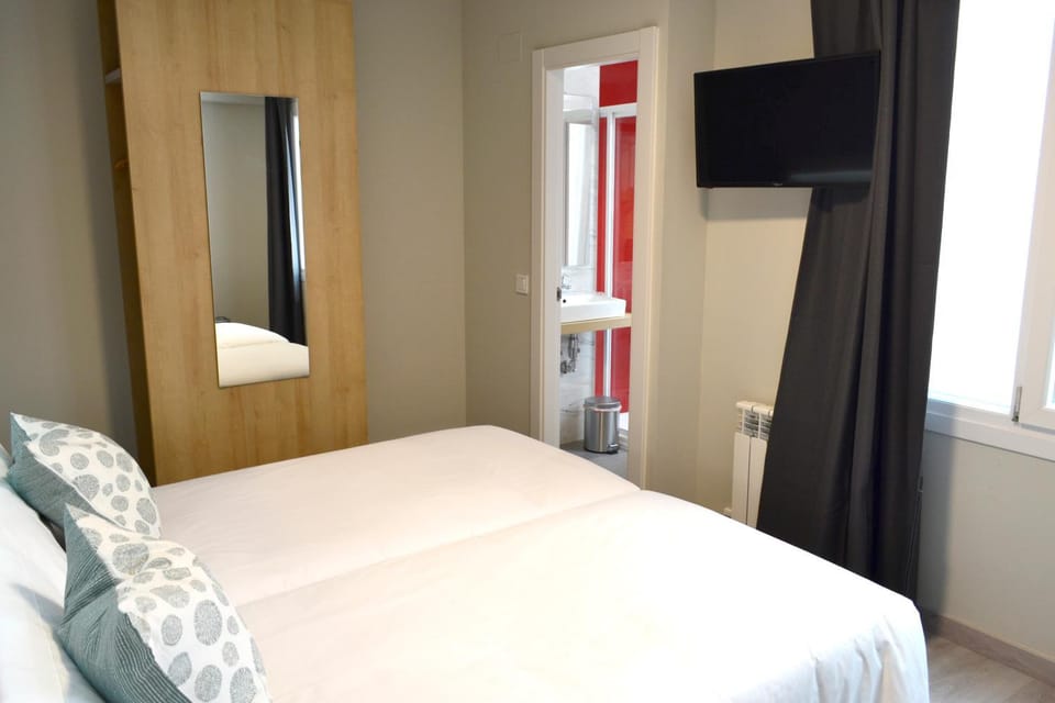 TV and multimedia, Photo of the whole room