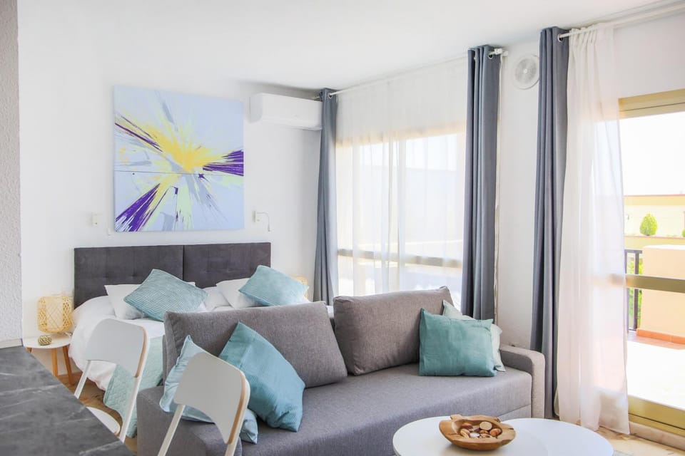 OleHolidays Romana Playa 335 vistas al mar Apartment in Marbella
