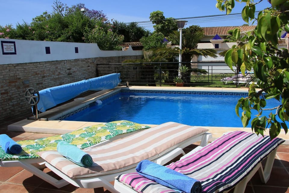 Patio, Patio, Garden, Garden, Balcony/Terrace, Balcony/Terrace, Garden view, Garden view, Pool view, Pool view, Swimming pool, Swimming pool, Location, sunbed, towels, towels
