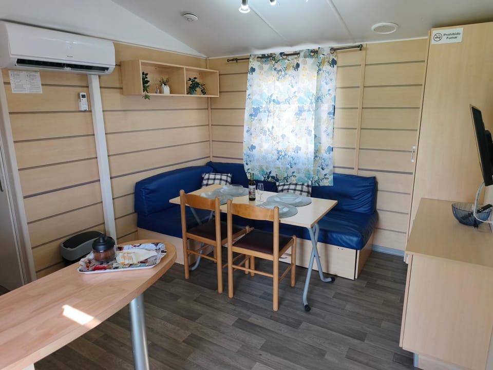 Residencial Robles Campground/ 
RV Resort in Sanlúcar de Barrameda