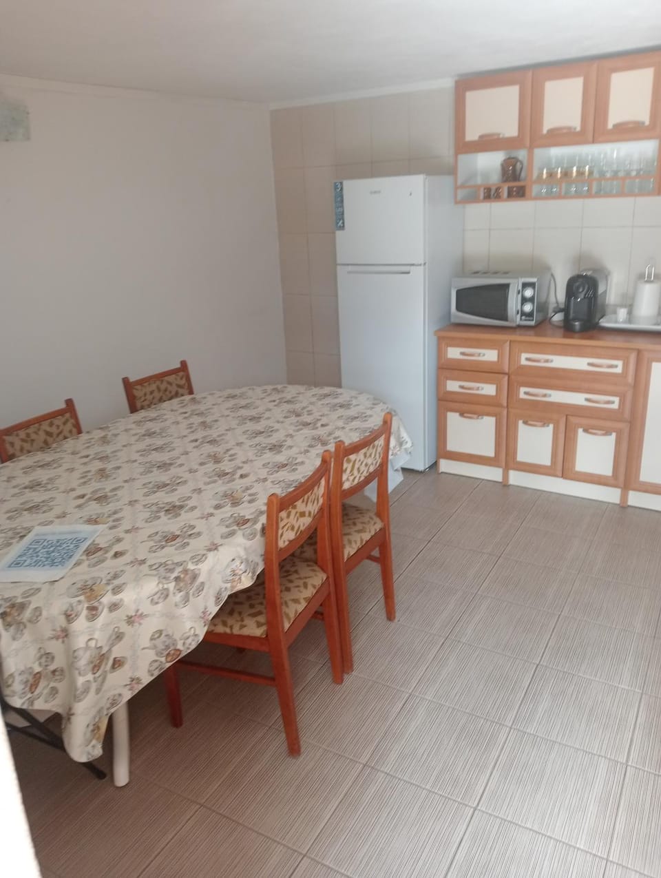 Casa din Deal Isverna Mehedinți Bed and Breakfast in Romania