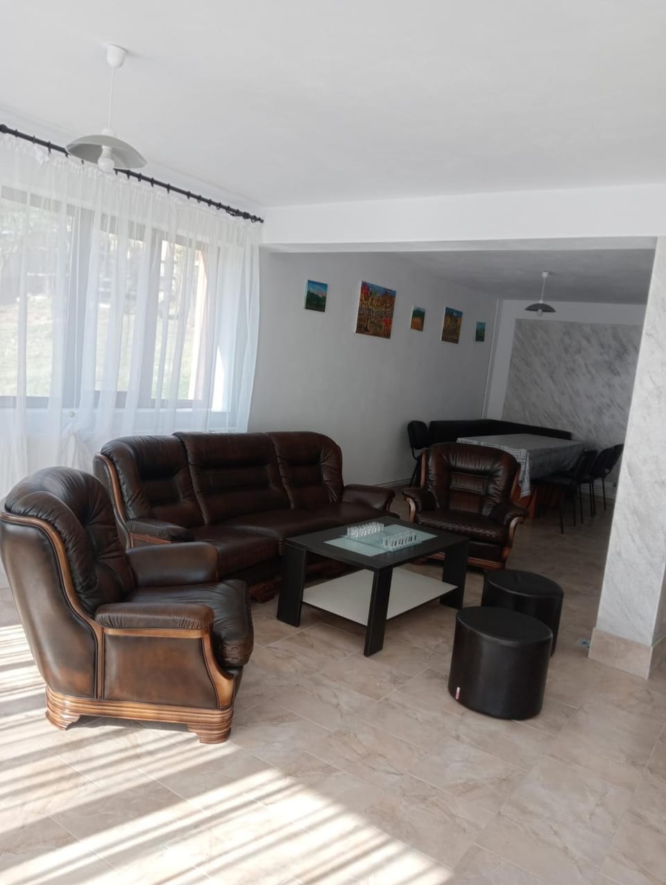 Casa din Deal Isverna Mehedinți Bed and Breakfast in Romania