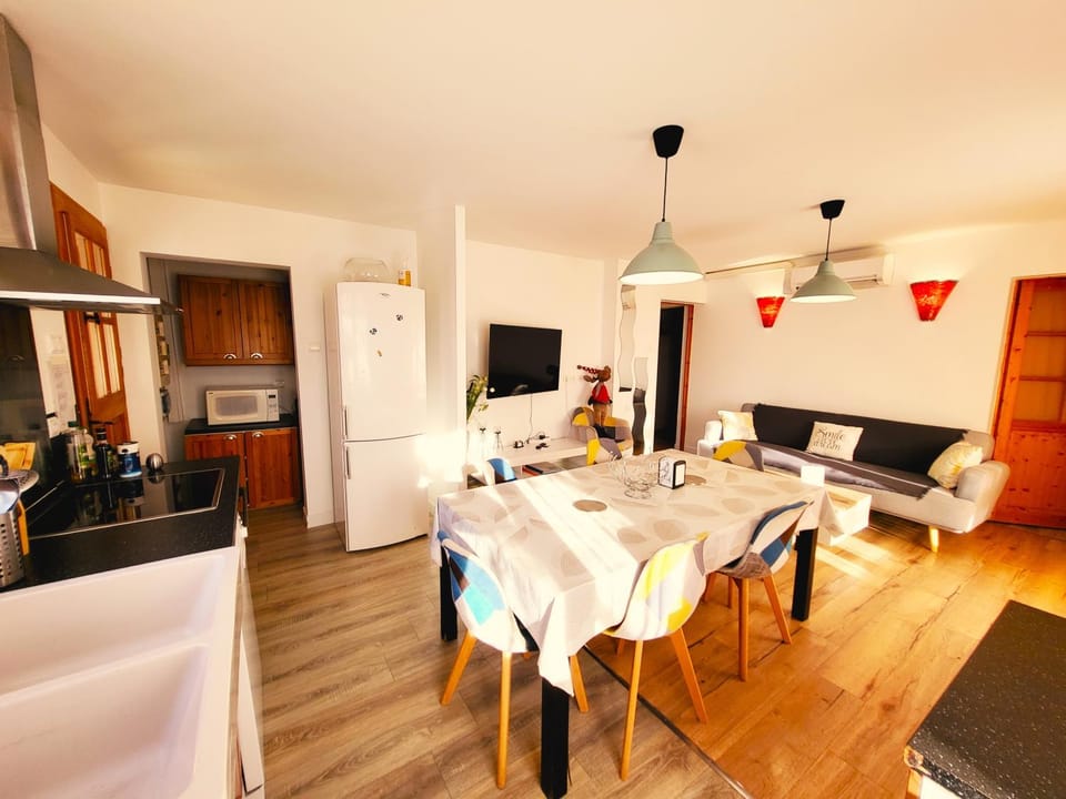 Living room, stove, stove, kitchen, kitchen