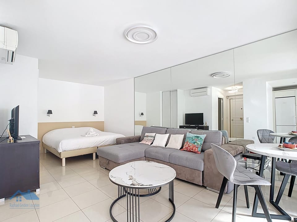 Appartements de Standing Cannes Centre Hotel in Cannes
