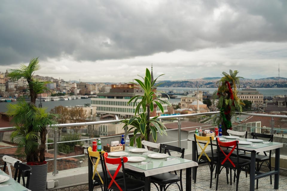 Property building, Patio, View (from property/room), Balcony/Terrace, On site, City view, Garden view, Mountain view
