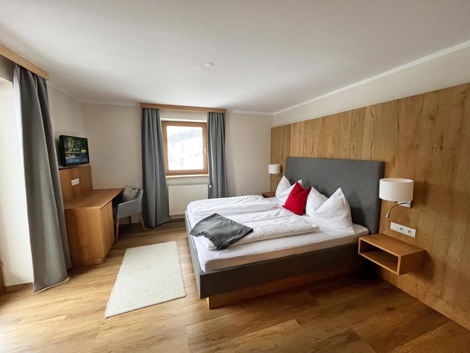 TV and multimedia, Bedroom