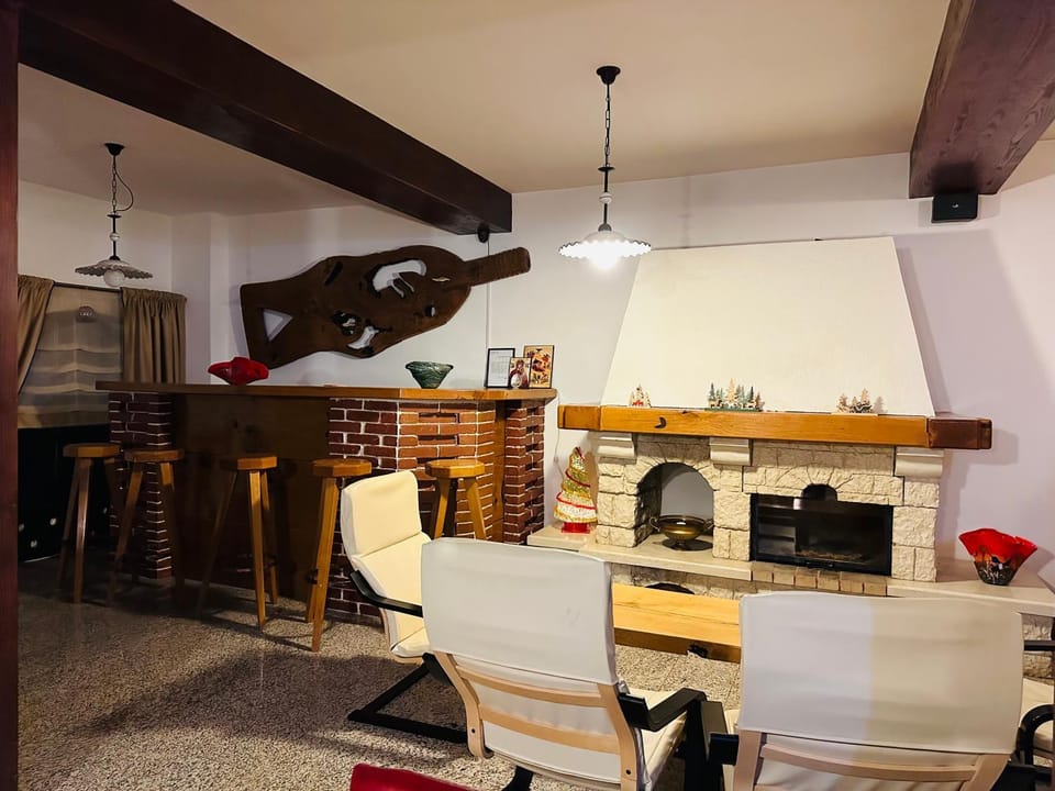 Pensiunea Casa Ancutei Bed and Breakfast in Romania