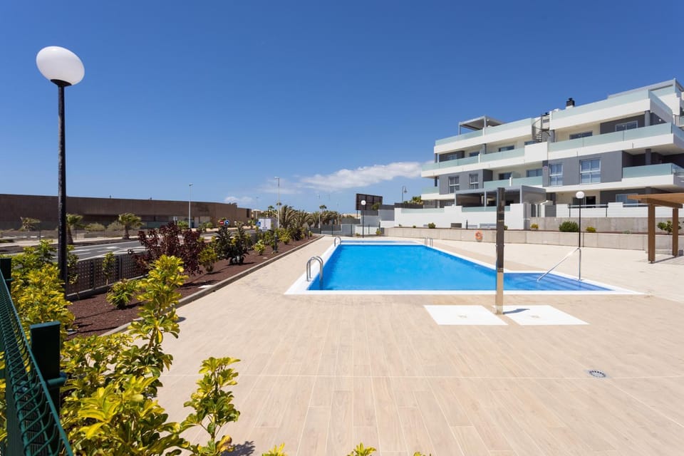 Property building, Swimming pool