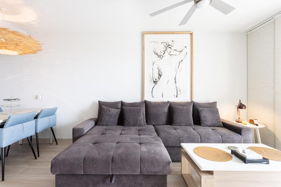 Living room, Lounge or bar, Seating area