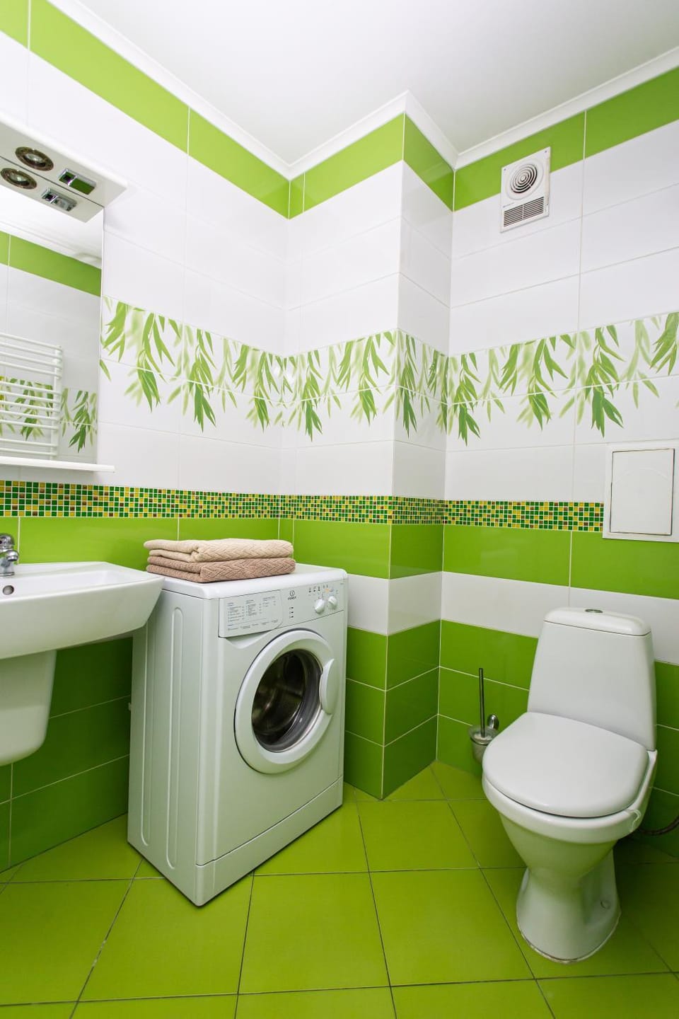 Toilet, Bathroom, washing machine