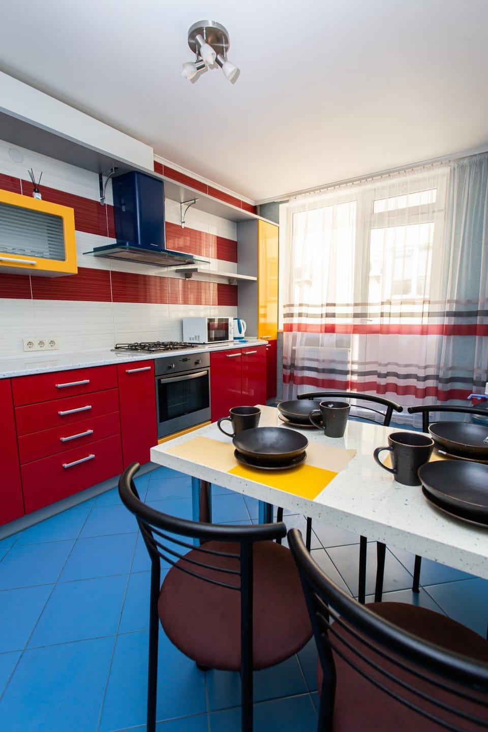 Kitchen or kitchenette, Dining area, pet friendly, stove
